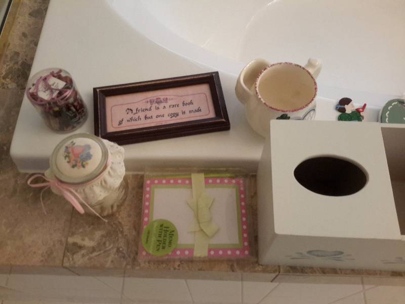 Misc. items as pictured.. See closeups