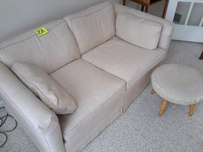 Love Seat and matching Foot stool.. Very nice shape. Very clean