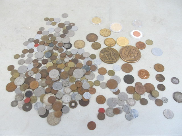 lot 38 image: Large Lot of OLD Foreign Money, Tokens, Collector Coins etc