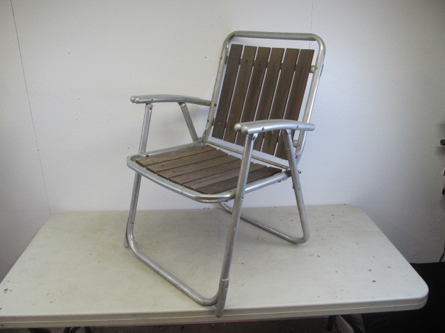 lot 68 image: Vintage Wood Slat Aluminum Lawn Chair