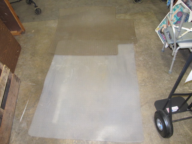 lot 73 image: 2 Office Floor Mats