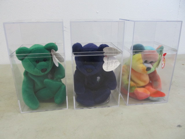 lot 76 image: 3 Collectible Beanie Babies Including Princess Diana