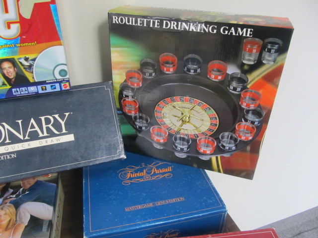 lot 85 image: Large Lot of Board Games