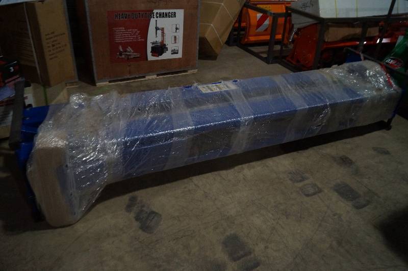 Heavy Duty Auto Lift