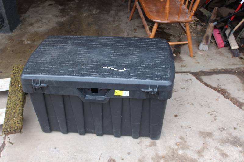 lot 1569 image: Tuff Bin Brand Poly Storage Bin