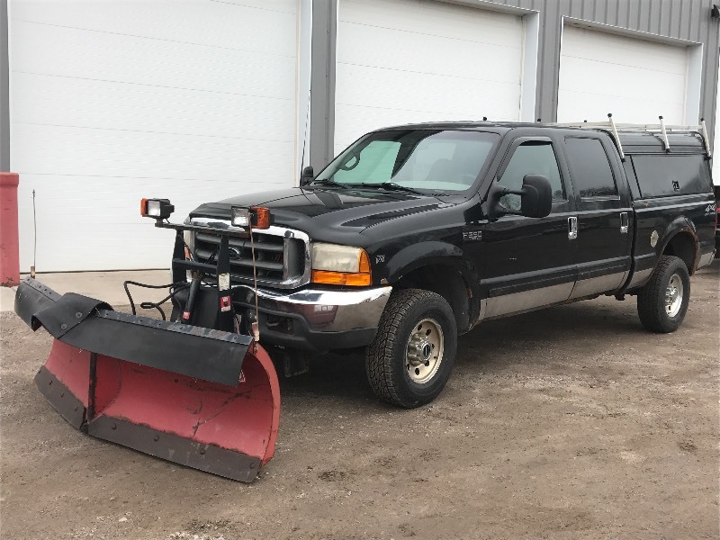 lot 4 image: 2001 Ford F.350 XLT Super Duty