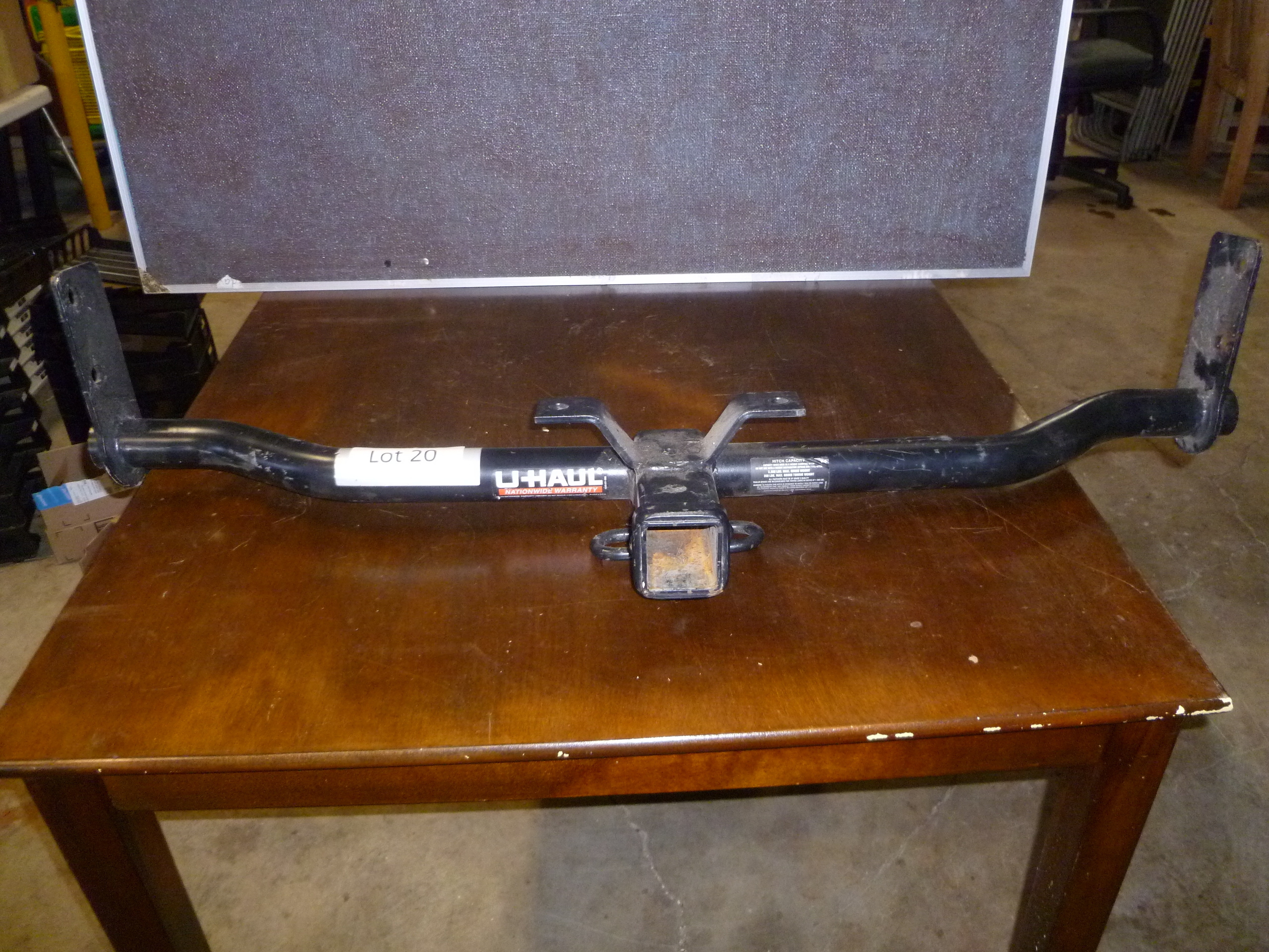 lot 20 image: Ford Receiver Hitch