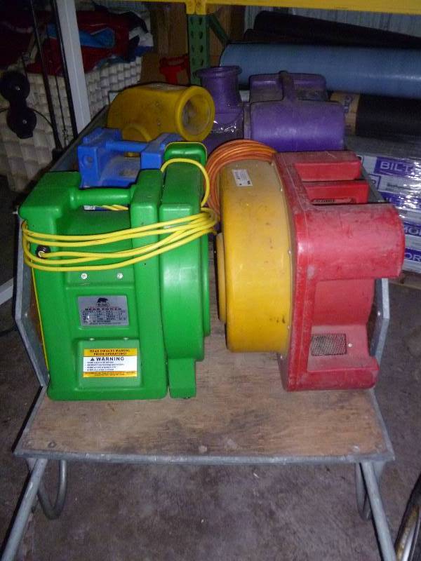 lot 80 image: Lot of Blowers