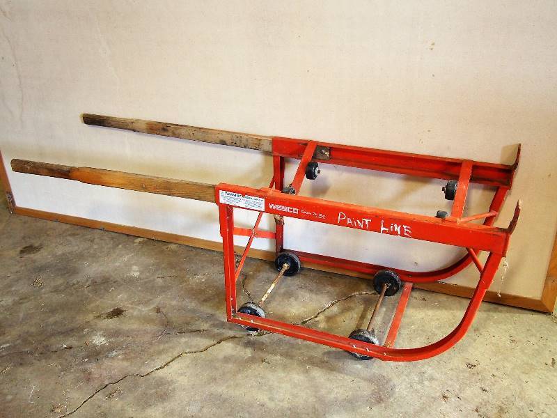 lot 104 image: Deluxe Rotating Drum Cart