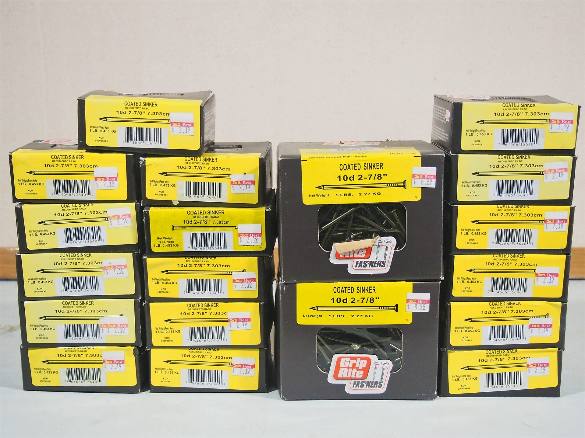 lot 144 image: 27 Pounds 8d 2-78 Coated Sinker Nails