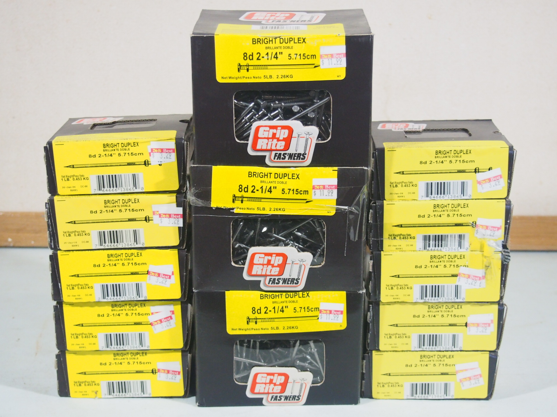 lot 141 image: 25 Pounds 8d2-14 Duplex Nails