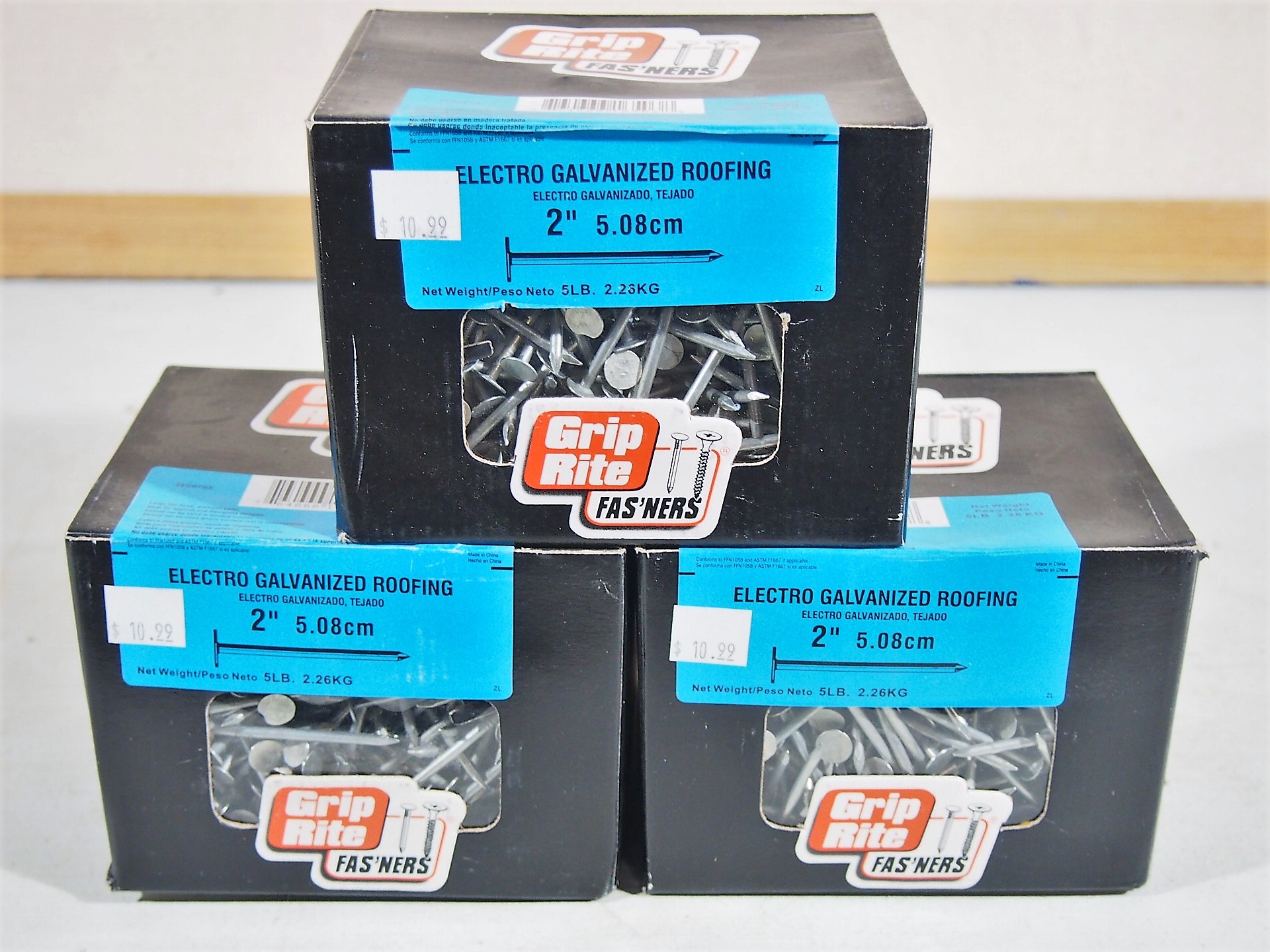 lot 168 image: 15 Pounds (3-5Pound Boxes) 2 Electro Galvanized Roofing Nails
