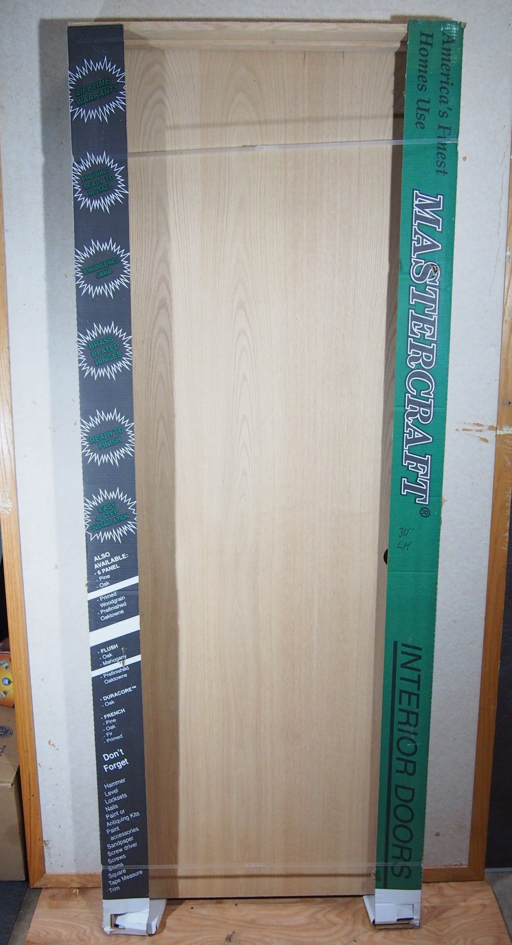lot 17 image: Mastercraft 30 LH Swing Door and Frame