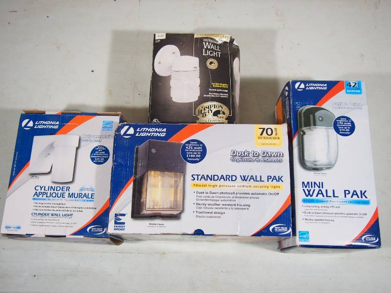 lot 179 image: 4 Piece Wall Lights
