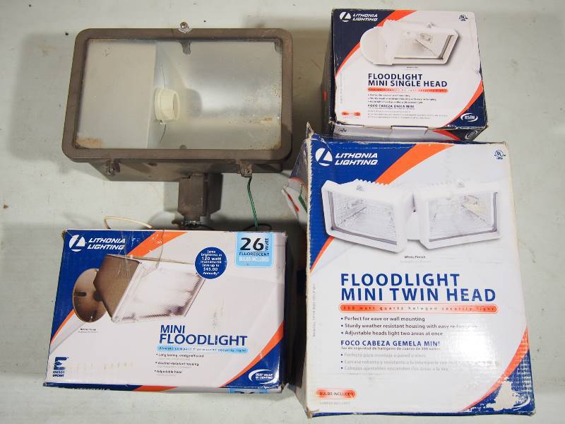 lot 180 image: Lot of 4 Flood Lights