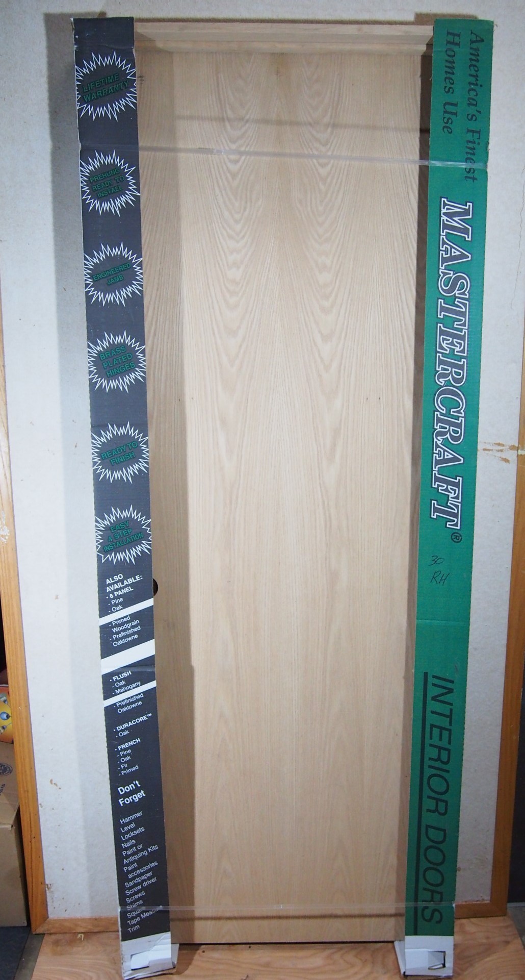 lot 16 image: Mastercraft 30 RH Swing Door and Frame