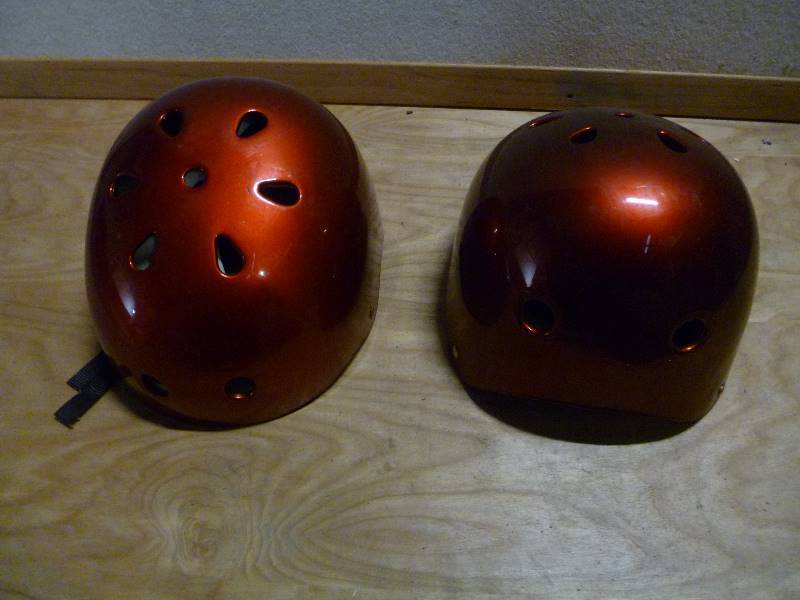 lot 74 image: 2 Red Sport Safety Helmets