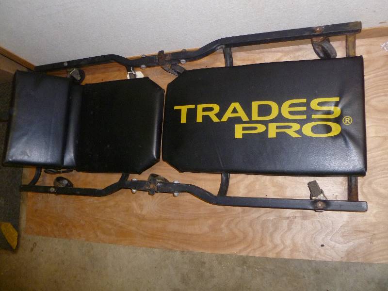 lot 182 image: Trades Pro ReclinerFoldable Creeper