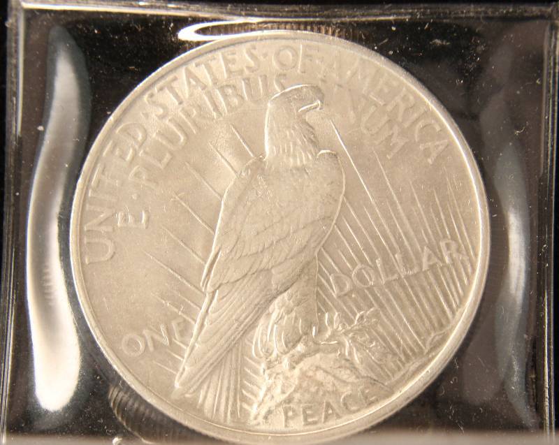 1922 PEACE SILVER DOLLAR UNC