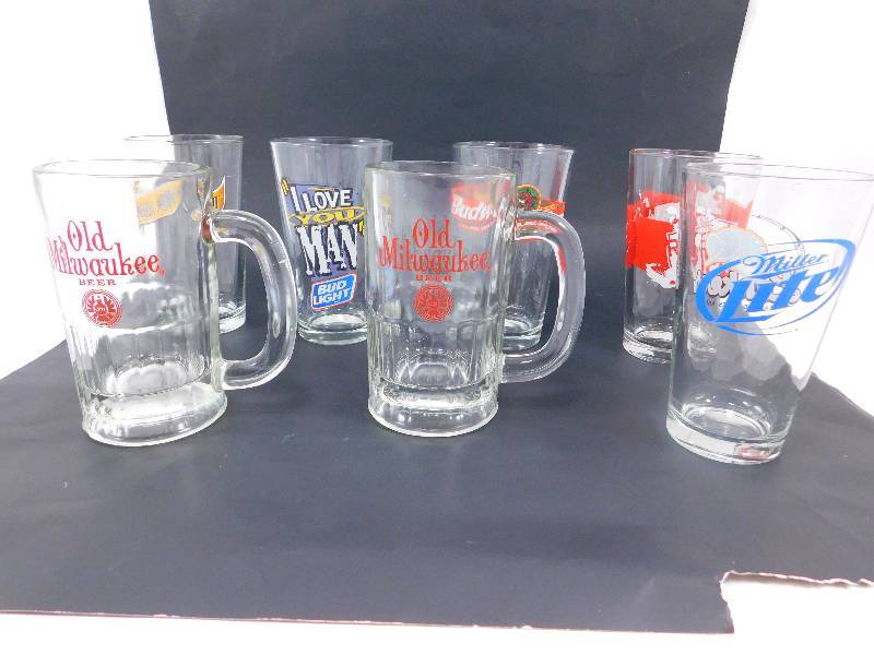 lot 53 image: Lot of Beer Glasses