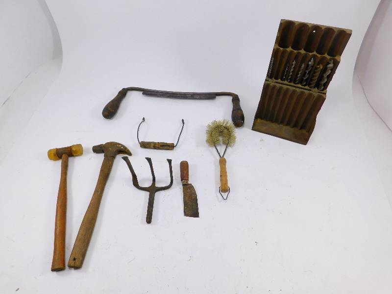 lot 66 image: Lot of Vintage Tools and Drill Bits