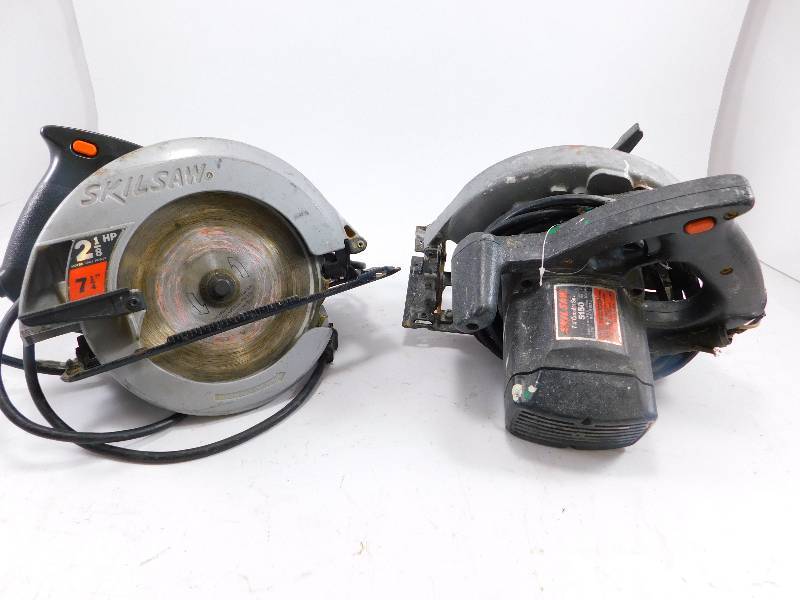 lot 68 image: Lot of 2 SkilSaw 7 14 Circular Saws - Tested, Works