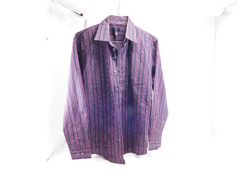 lot 83 image: Mens Long-Sleeve Button Up Shirt - Size Medium - New wTags