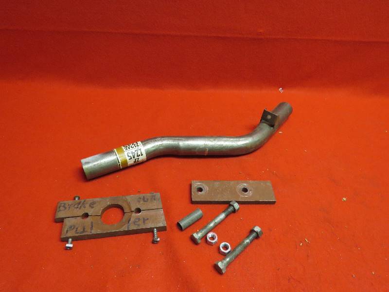 lot 74 image: Vintage Auto Parts