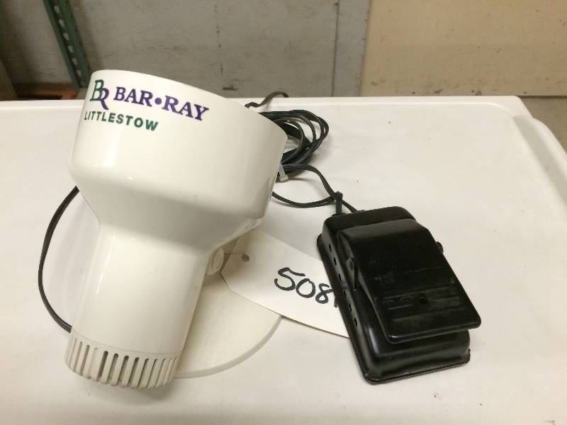 lot 11 image: Crafters & Sewing Bar Ray Spot Light With Foot Control Switch Which Can Be USed With Sewing Machines Too