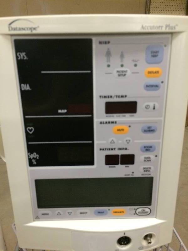 lot 61 image: WOW RETAILS USED $900 For Your Home Or Clinic Portable Bedside Mobile Datascope Accutorr Plus Patient Monitor NIBP, SPO2  Includes Finger Probe, Hose and Adult Cuff, 5 Leg Rolling Cart - Excellent