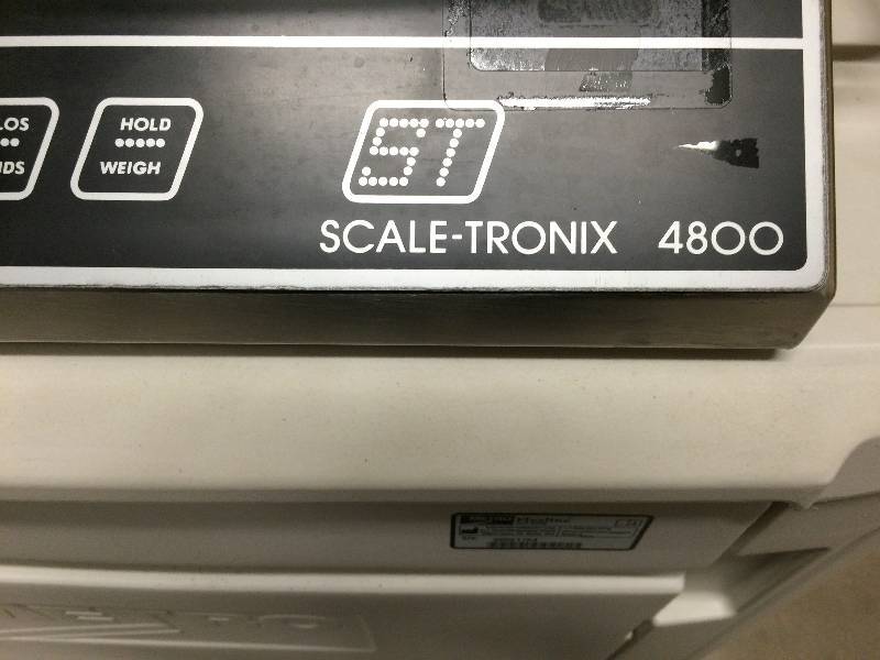 lot 26 image: Just Sold On Ebay Used $350 Scale-Tronix 4800 Pediatric Veterinary Infant Puppy Kitten  KilosPounds Physicians Stainless Scale - Length Measurements - Super but has a crack in platic top.