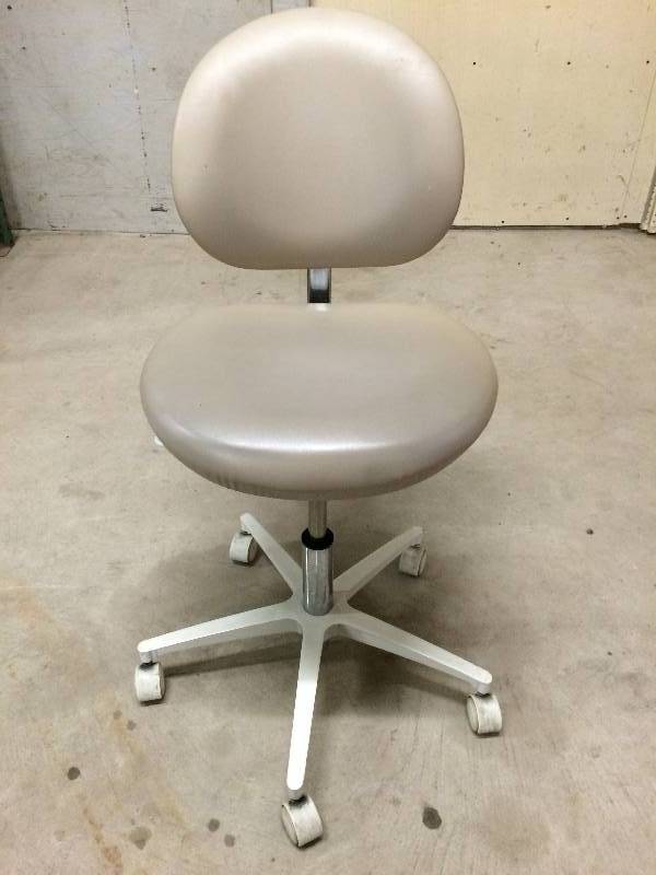 lot 30 image: One Just Sold For $250 (wship) On Ebay Brewer Medical Mobile Rolling Ergonomically Multi Adustible Dental Doctors Exam Stool Chair Tan - Nice Condition - No Tears