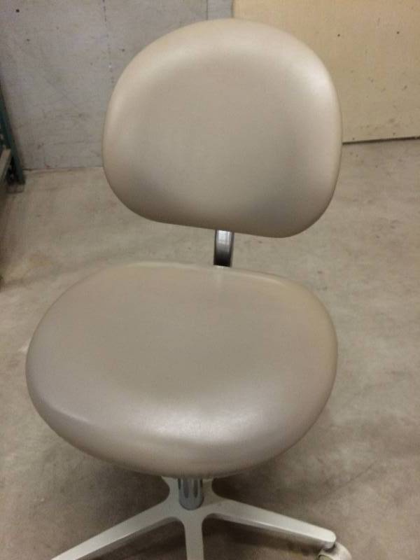 lot 35 image: One Just Sold For $250 (wship) On Ebay Brewer Medical Mobile Rolling Ergonomically Multi Adustible Dental Doctors Exam Stool Chair Tan - Nice Condition - No Tears