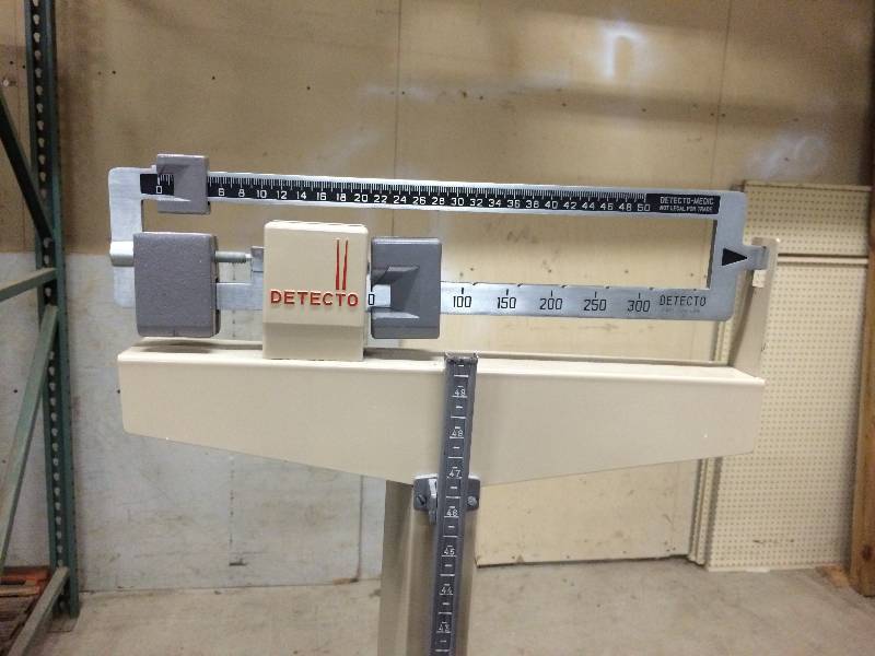 Vintage Industrial Retro Old School Gym Doctor's Detecto Eye Level  Physician Mechanical Beam Scale W Height Rod - Nice Condition & Works!