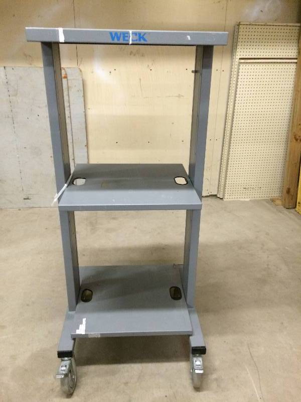 lot 43 image: Heavy Duty Industrial Computer MOBILE RollING AV Computer Endoscopy Cart - Good Condition