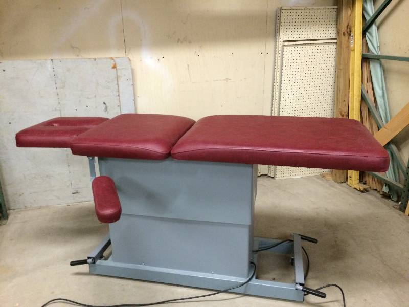 lot 64 image: BIG WOW Retails Used $1000 Hill Laboratories Hill Adjustable HiLow Treatment Chiropractic Table Motorized Power Professional Treatment Mobile Table Massage Therapy Energy Chakra Reiki Excellent Condition
