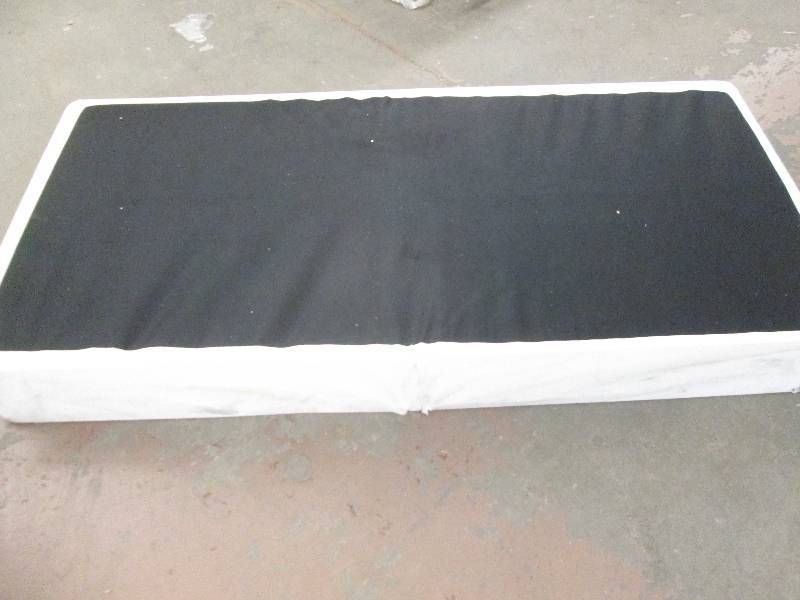 folding cot new but has been mishan...