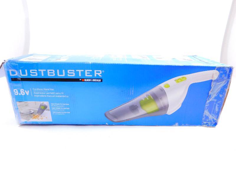 lot 10 image: Dustbuster 9.6v Cordless Hand Vacuum BlackDecker