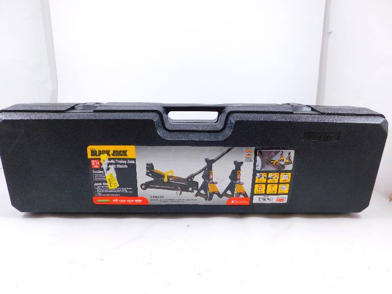 lot 36 image: Torin 2.25 Ton Trolley Jack Plus 1 Pair 2.25 Ton Jack Stands wCarrying Case