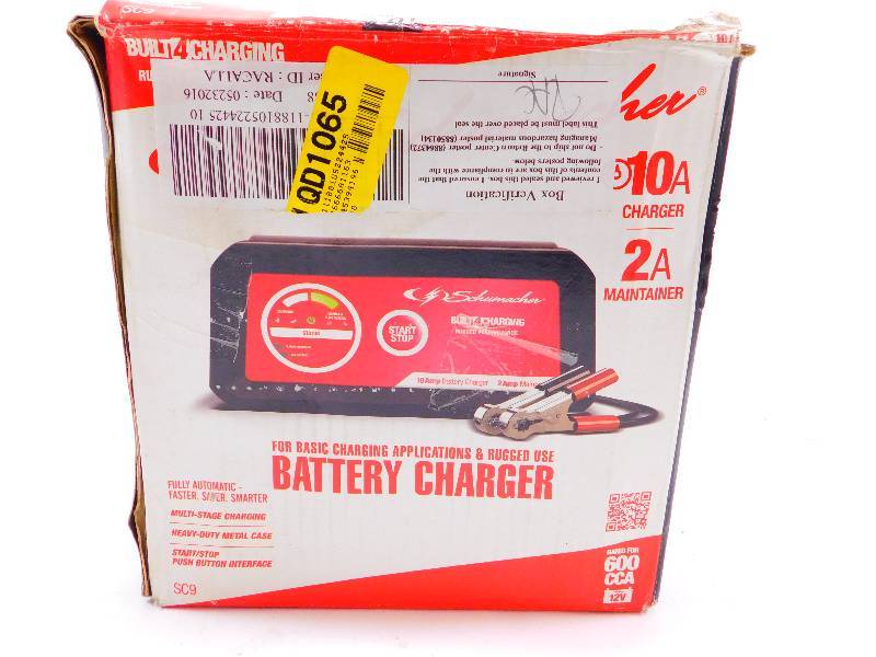 lot 39 image: Schumacher Rugged 10 Amp Battery Charger - 2 Amp Maintainer