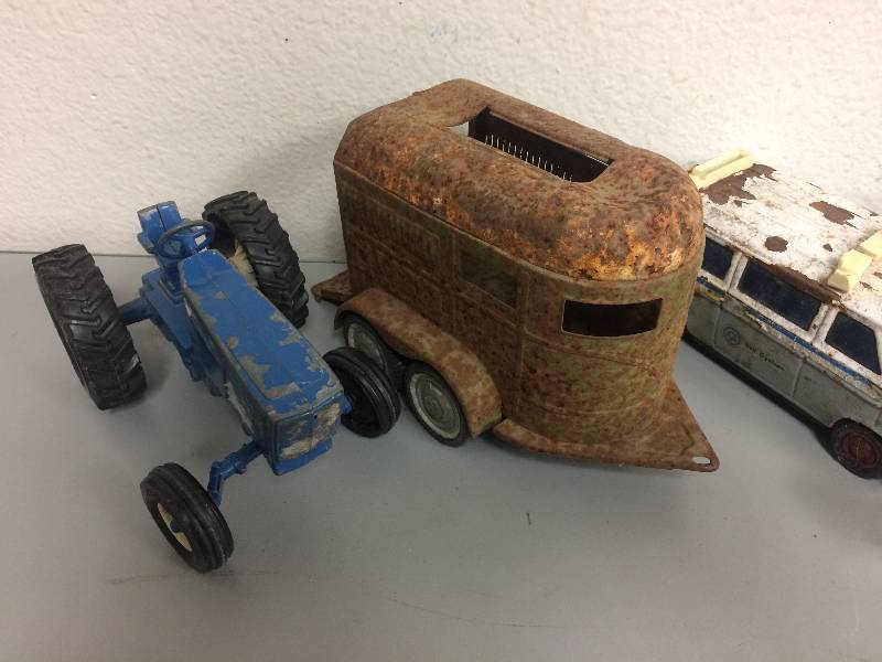 lot 36 image: Vintage Vehicles