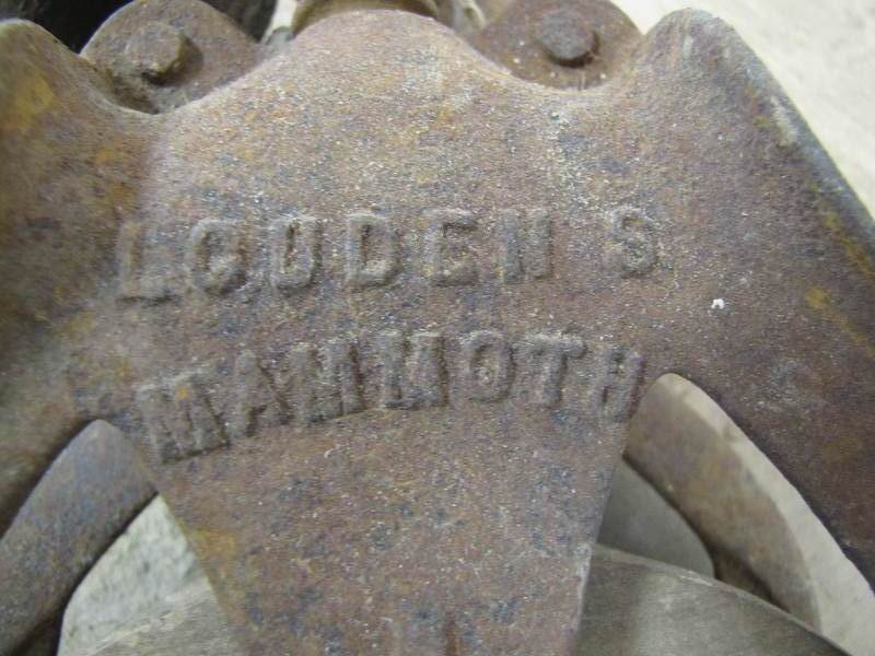 lot 2 image: Wood & Metal Pulleys