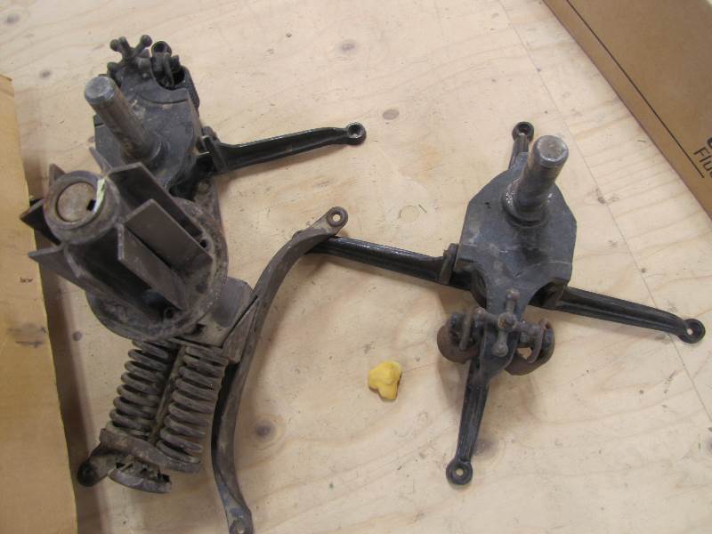 lot 50 image: Office Chair Parts