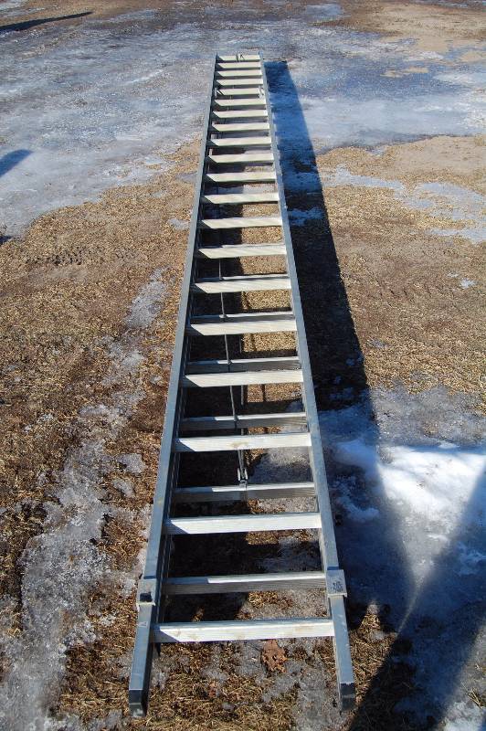 Heavy Duty Extension Ladder