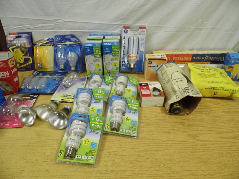 Light Bulbs - Mop Heads - Tote