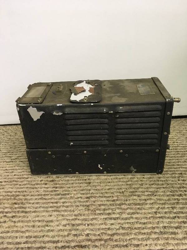 lot 5 image: Vintage Ham Radio