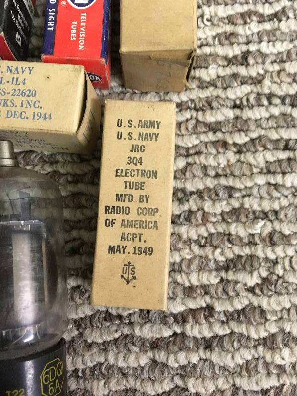 lot 3 image: Vintage Radio Lot