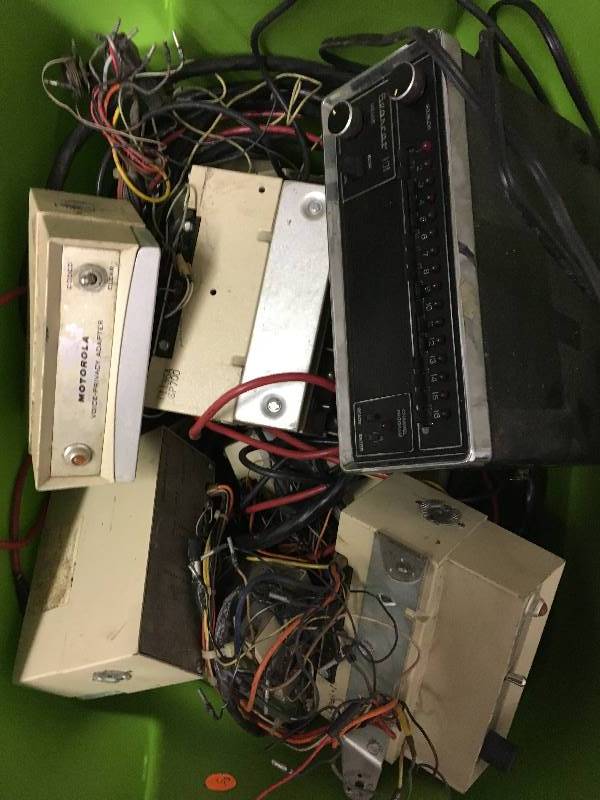 lot 60 image: Vintage Radio Lot