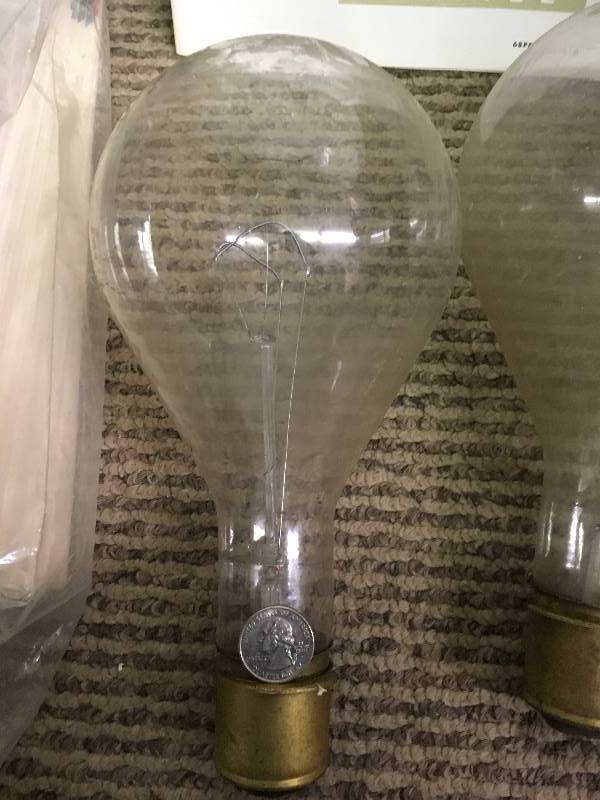 lot 9 image: Vintage Radio Lot