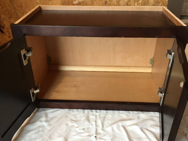 lot 13 image: Building Surplus New Pre-Finished Wall Cabinet